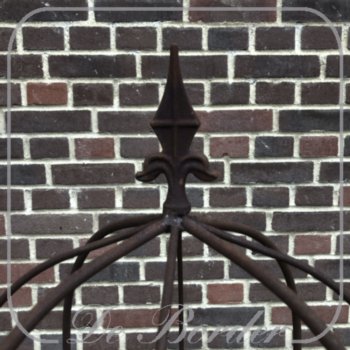 ijzeren-obelisk-8-breed-988.jpg IJzeren obelisk-8 Breed