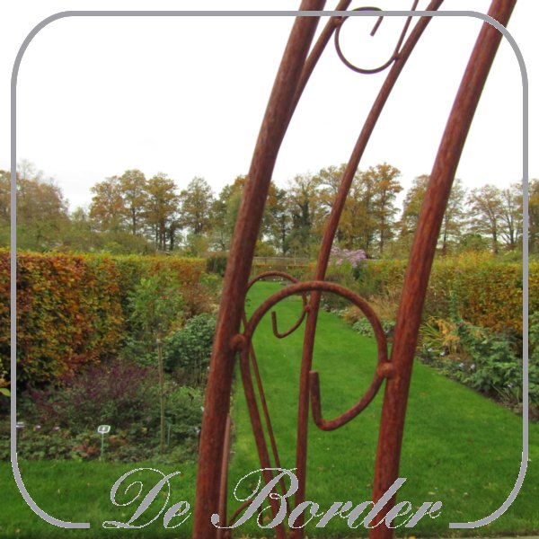 ijzeren-rozenboog-zwaar-5-delig-(punt)-b200xh270x35--704 IJzeren rozenboog zwaar 5 delig (punt) B200xH270x35