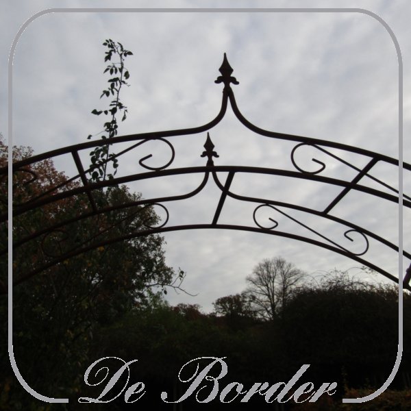 ijzeren-rozenboog-zwaar-5-delig-(punt)-b200xh270x35--708 IJzeren rozenboog zwaar 5 delig (punt) B200xH270x35